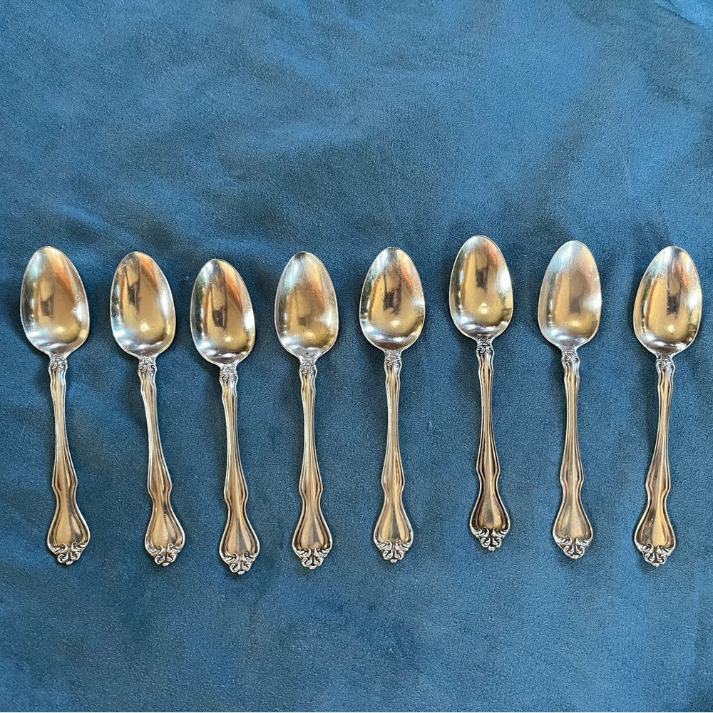 Westmoreland George and Martha sterling silver teaspoons, set of 8.